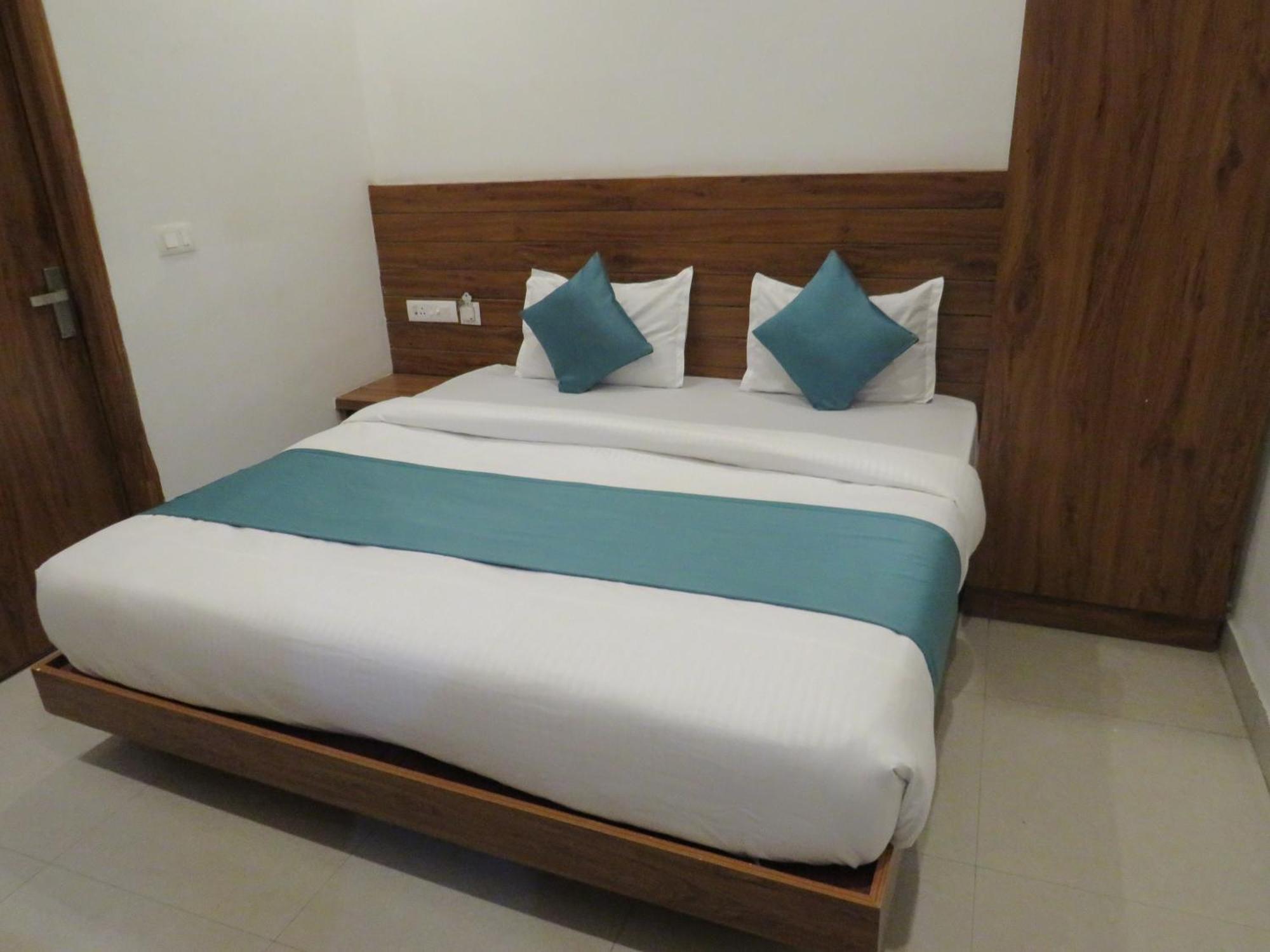 Hotel Namami Tapovan Ришикеш Экстерьер фото