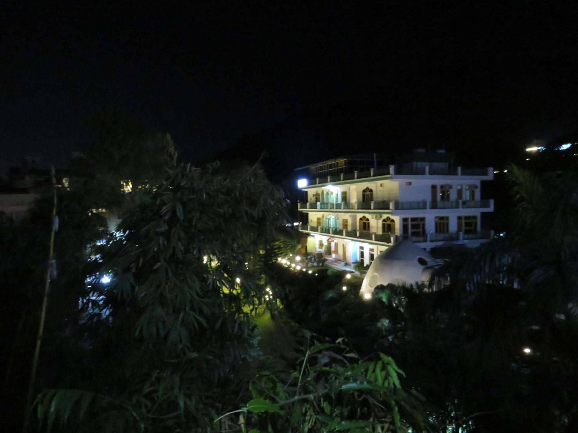 Hotel Namami Tapovan Ришикеш Экстерьер фото